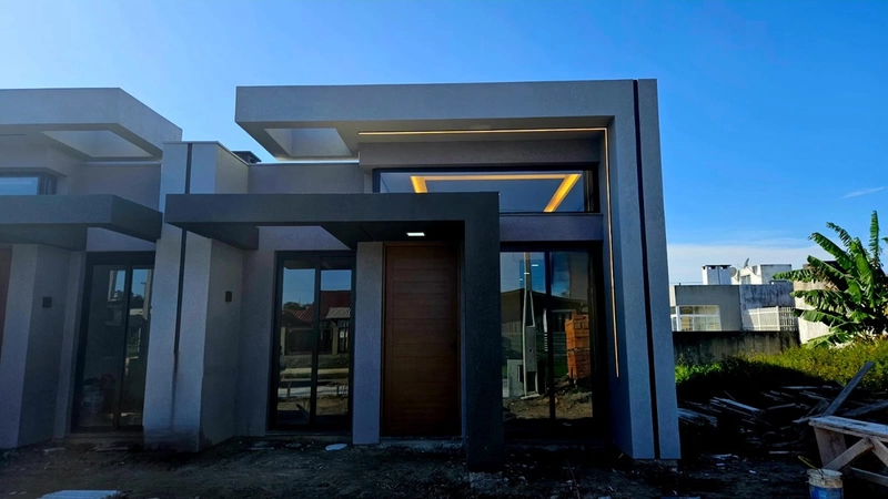 Casa de alto padrão com pé direito alto e dois dormitórios: 1ª foto da galeria de imagens do imóvel