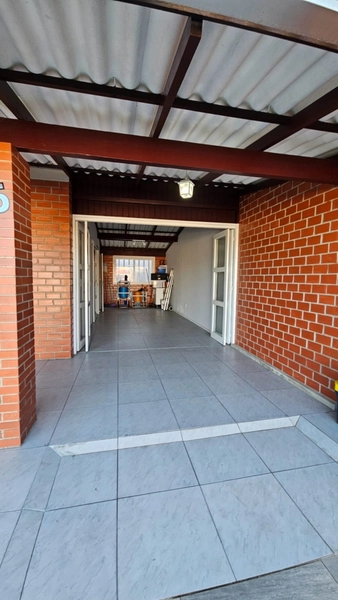 Casa com qualidade excepcional de 3 dormitórios e grande pátio!: 18ª foto da galeria de imagens do imóvel