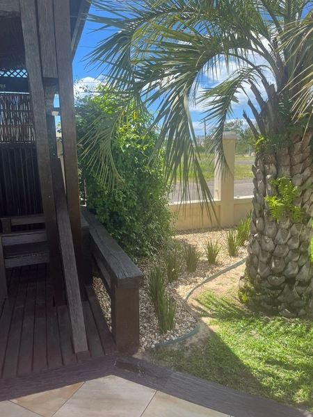 Casa de padrão inestimável com 3 Suítes, piscina e Jacuzzi: 28ª foto da galeria de imagens do imóvel