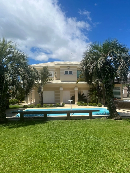 Casa de padrão inestimável com 3 Suítes, piscina e Jacuzzi: 31ª foto da galeria de imagens do imóvel