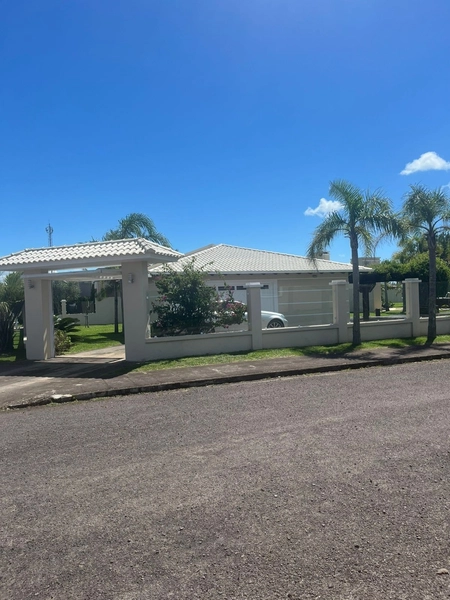 Casa de padrão inestimável com 3 Suítes, piscina e Jacuzzi: 7ª foto da galeria de imagens do imóvel