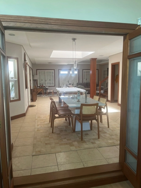 Casa de padrão inestimável com 3 Suítes, piscina e Jacuzzi: 45ª foto da galeria de imagens do imóvel