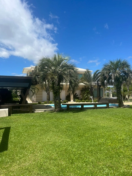 Casa de padrão inestimável com 3 Suítes, piscina e Jacuzzi: 29ª foto da galeria de imagens do imóvel