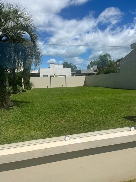Casa de padrão inestimável com 3 Suítes, piscina e Jacuzzi: 11ª foto da galeria de imagens do imóvel