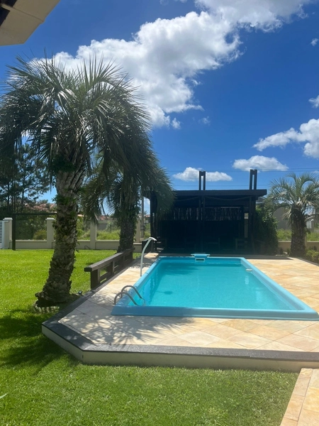 Casa de padrão inestimável com 3 Suítes, piscina e Jacuzzi: 40ª foto da galeria de imagens do imóvel