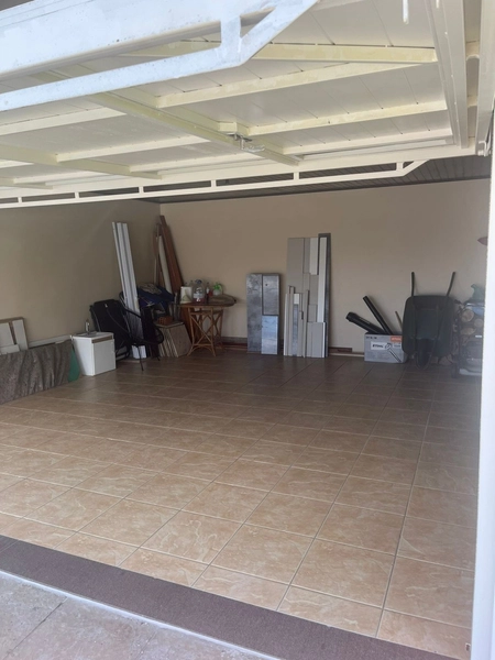 Casa de padrão inestimável com 3 Suítes, piscina e Jacuzzi: 13ª foto da galeria de imagens do imóvel