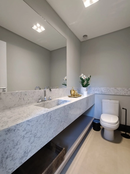 Casa espetacular com 5 Suítes e piscina no condomínio Playa Vista: 24ª foto da galeria de imagens do imóvel