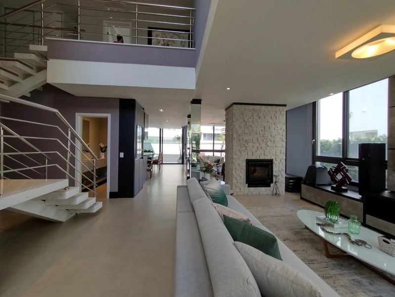 Casa espetacular com 5 Suítes e piscina no condomínio Playa Vista: 19ª foto da galeria de imagens do imóvel