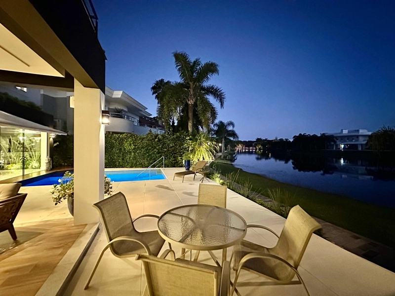 Casa sensacional com 6 Suítes e piscina: 18ª foto da galeria de imagens do imóvel