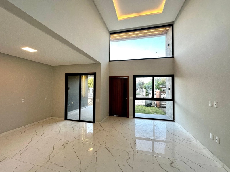 Casa de 3 dormitórios a 1 quadra do mar no bairro Zona Norte: 9ª foto da galeria de imagens do imóvel
