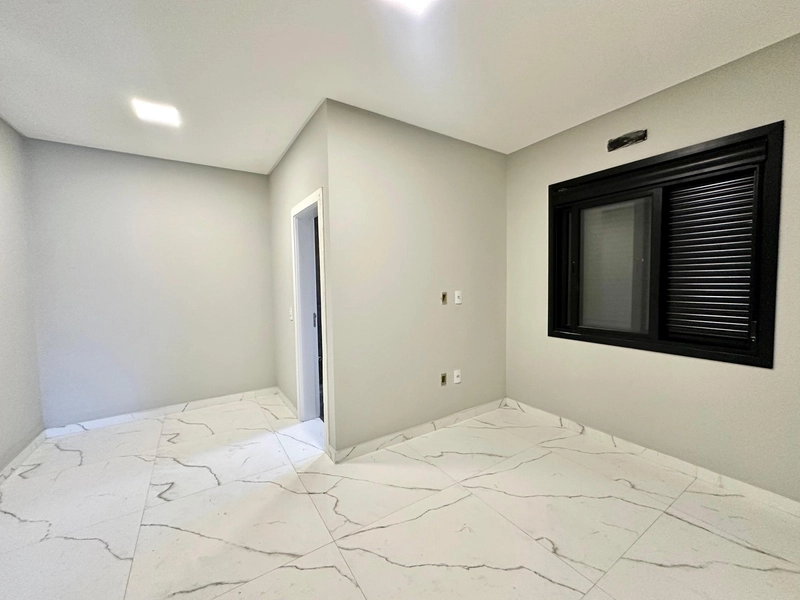 Casa de 3 dormitórios a 1 quadra do mar no bairro Zona Norte: 8ª foto da galeria de imagens do imóvel