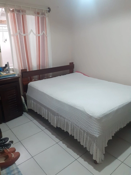 Casa bem localizada na avenida, com 2 dormitórios no bairro Guarani: 3ª foto da galeria de imagens do imóvel
