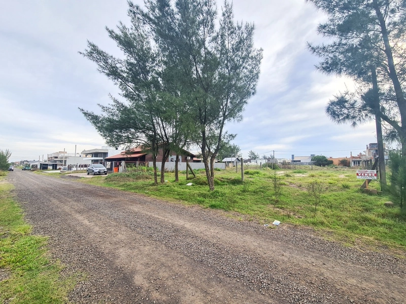 TERRENO ÓTIMO PRONTO PARA CONSTRUIR BEM LOCALIZDO NO JARDIM BEIRA MAR: 5ª foto da galeria de imagens do imóvel