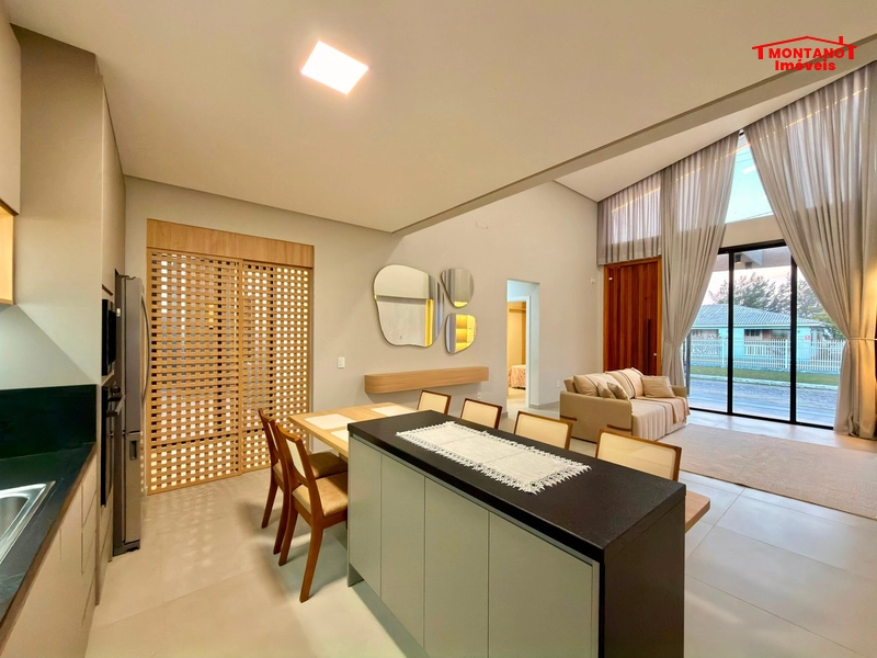 Casa com padrão único de 3 dormitórios e piscina a 100m do mar!!: 11ª foto da galeria de imagens do imóvel