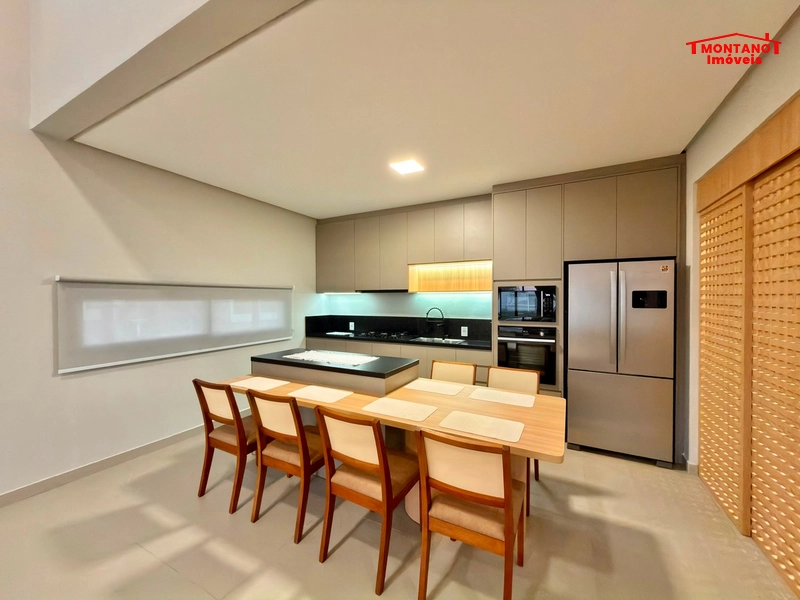 Casa com padrão único de 3 dormitórios e piscina a 100m do mar!!: 8ª foto da galeria de imagens do imóvel