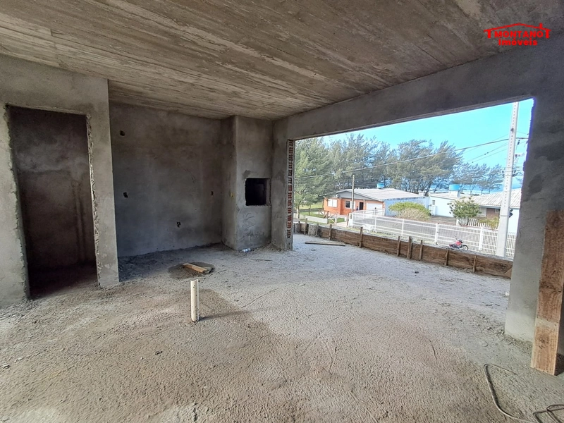 Casa com padrão único de 3 dormitórios e piscina a 100m do mar!!: 8ª foto da galeria de imagens do imóvel