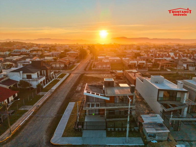 Casa com padrão único de 3 dormitórios e piscina a 100m do mar!!: 46ª foto da galeria de imagens do imóvel