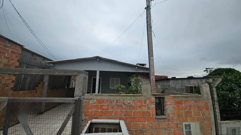 Casa mobiliada com 2 dormitórios no bairro Zona Norte: 3ª foto da galeria de imagens do imóvel