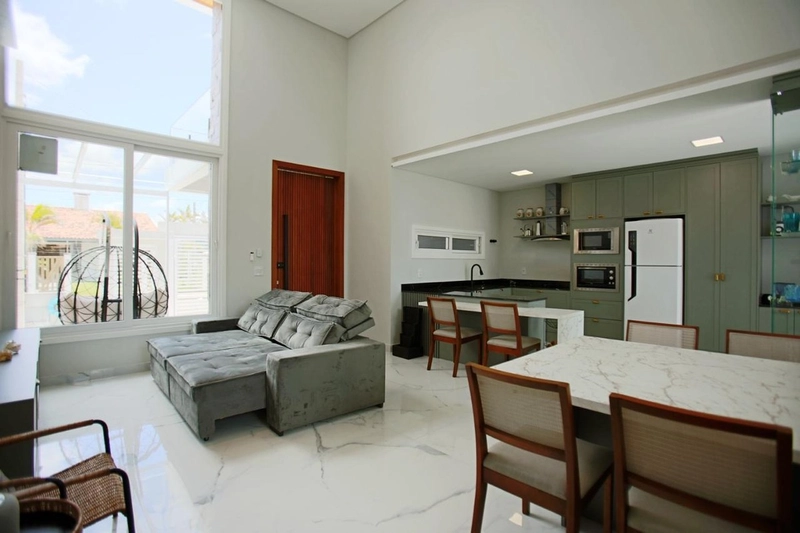 Casa com padrão único com 3 dormitórios e piscina no bairro Zona Nova: 24ª foto da galeria de imagens do imóvel
