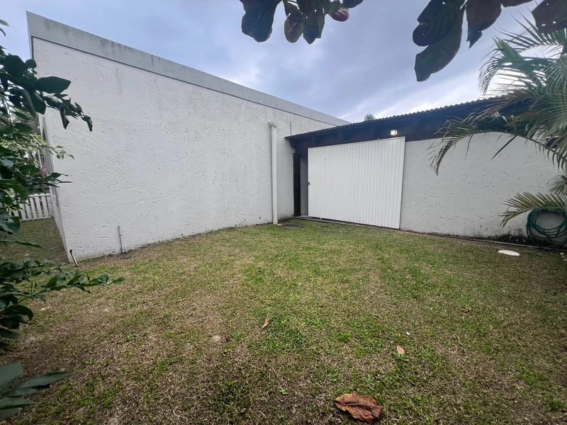 Casa mobiliada com 2 quartos e enorme terreno: 12ª foto da galeria de imagens do imóvel