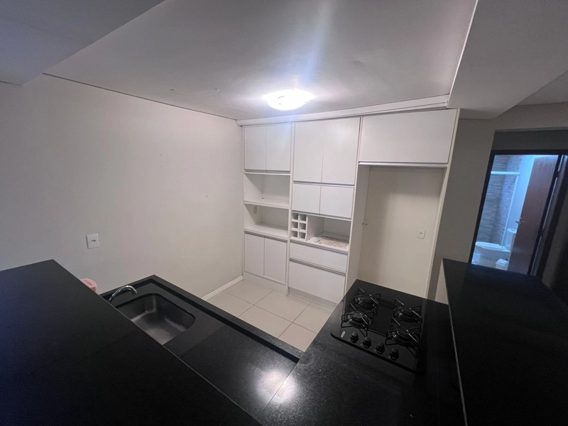 Casa mobiliada com 2 quartos e enorme terreno: 4ª foto da galeria de imagens do imóvel