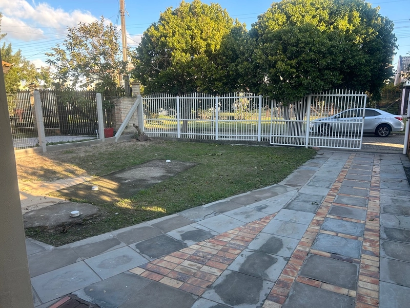Casa 3 quartos, 3 quadras do mar terreno inteiro em Capão da Canoa: 12ª foto da galeria de imagens do imóvel