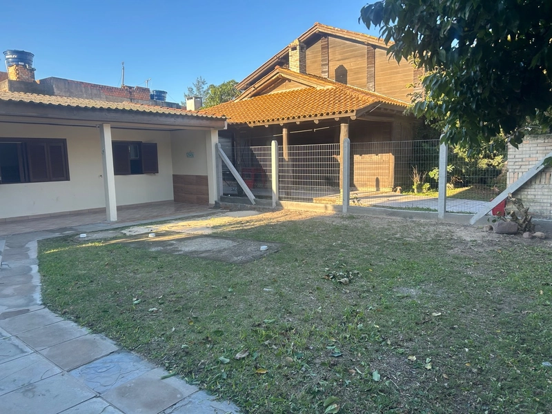 Casa 3 quartos, 3 quadras do mar terreno inteiro em Capão da Canoa: 11ª foto da galeria de imagens do imóvel