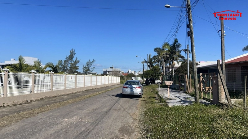 Terreno de esquina muito bem localizado pronto para construir!: 2ª foto da galeria de imagens do imóvel