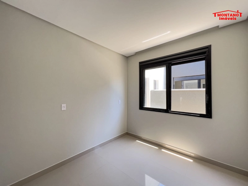 CASA EM ALTO PADRÃO CONSTRUTIVO EM CAPÃO DA CANOA: 10ª foto da galeria de imagens do imóvel