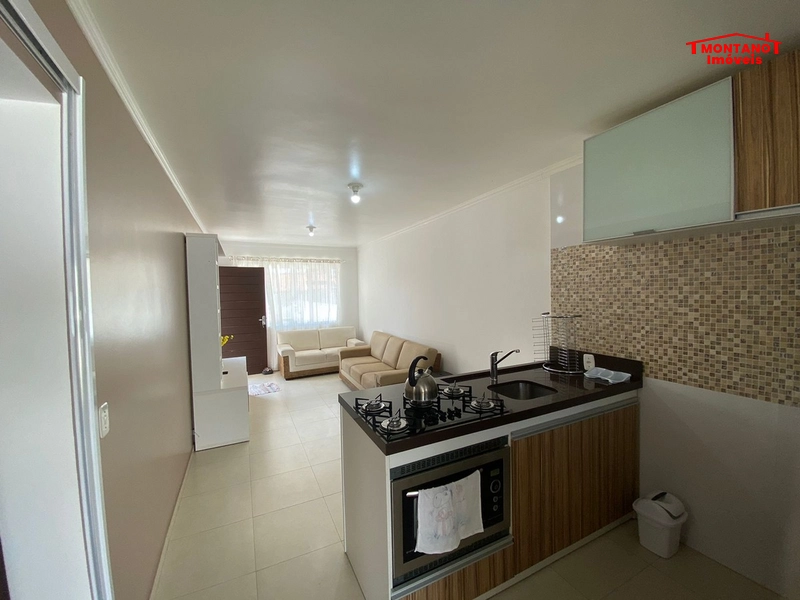 EXCELENTE CASA GEMINADA: 1ª foto da galeria de imagens do imóvel