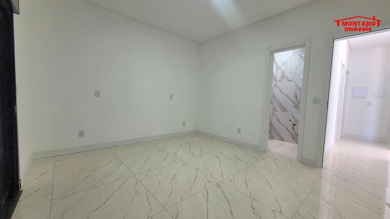 Sobrado de 3 Dormitórios - Perto do Mar!: 3ª foto da galeria de imagens do imóvel