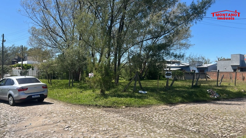 Terreno Enorme  de Esquina - 1 Quadra do Mar!: 8ª foto da galeria de imagens do imóvel