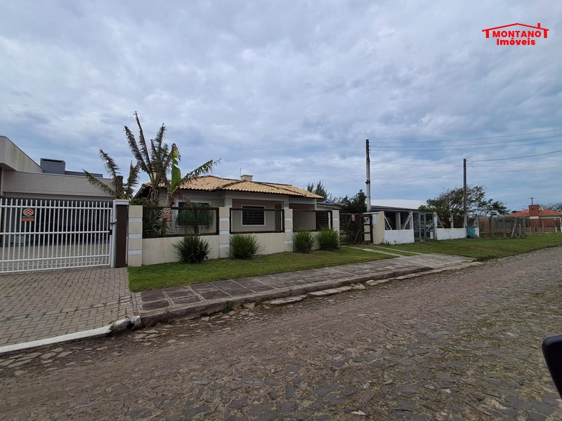 Casa 3 Dormitórios Pertinho do Mar!: 3ª foto da galeria de imagens do imóvel