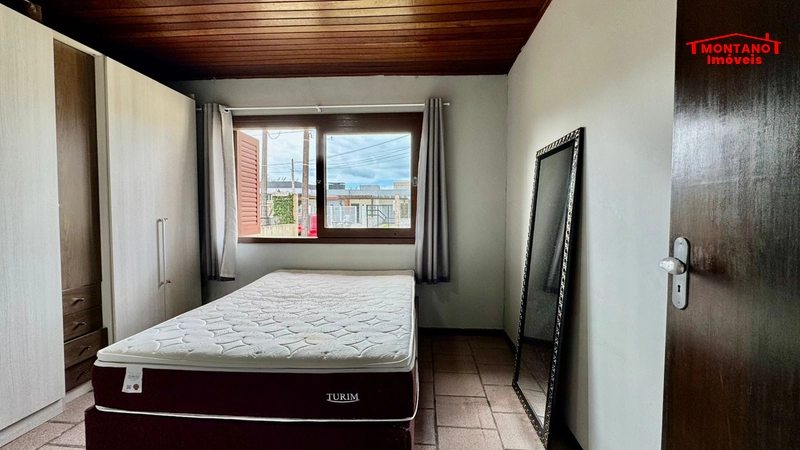 Casa no Bairro Zona Norte - 1 quadra do mar!!: 3ª foto da galeria de imagens do imóvel