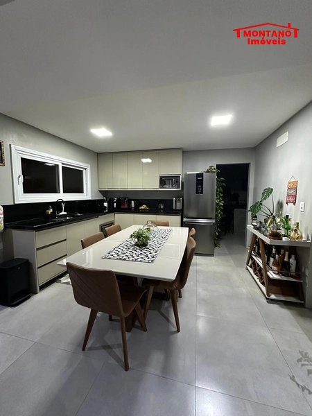 CASA Á VENDA- LADO MAR: 36ª foto da galeria de imagens do imóvel