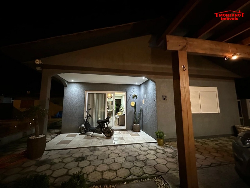 CASA Á VENDA- LADO MAR: 1ª foto da galeria de imagens do imóvel