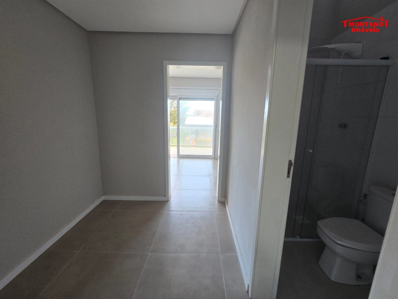 SOBRADO À VENDA, BAIRRO DE MORADORES E LOCALIZADO PRÓXIMO AO MAR !: 12ª foto da galeria de imagens do imóvel