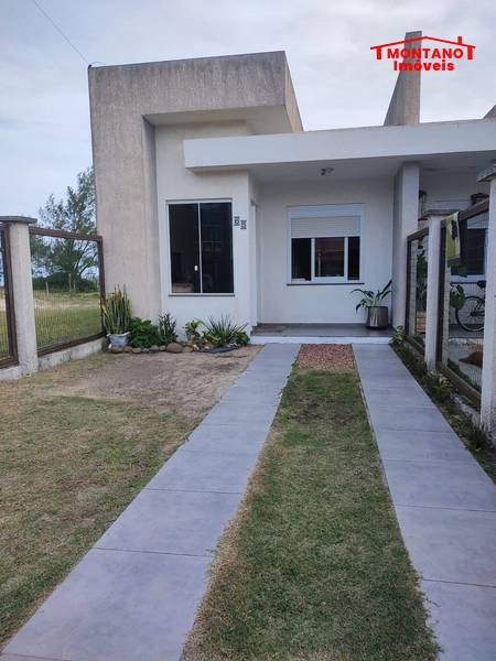 Casa de dois dormitórios em Capão da Canoa!: 1ª foto da galeria de imagens do imóvel