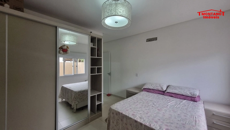 LINDA CASA NO JARDIM BEIRA MAR ---   PÉ NA AREIA: 5ª foto da galeria de imagens do imóvel