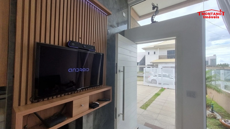 LINDA CASA NO JARDIM BEIRA MAR ---   PÉ NA AREIA: 2ª foto da galeria de imagens do imóvel