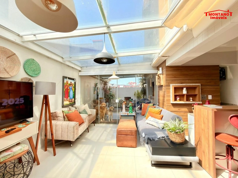 APARTAMENTO À VENDA COM 3 VAGAS E 2 TERRAÇOS ÓTIMOS  Parece uma casa!: 7ª foto da galeria de imagens do imóvel