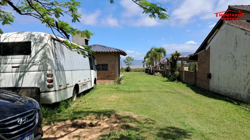 Excelente sítio na Beira da Lagoa dos Quadros: 2ª foto da galeria de imagens do imóvel