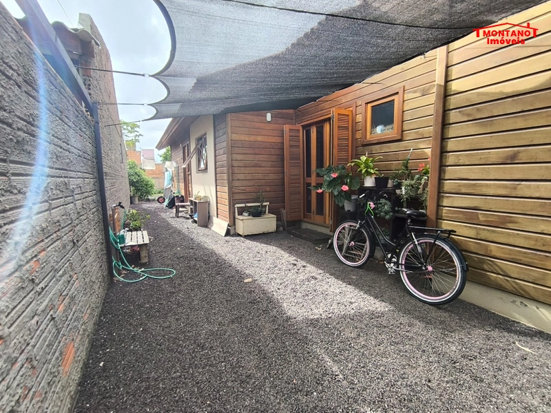 CASA EM GRÁPIA NO BAIRRO ARAÇÁ: 4ª foto da galeria de imagens do imóvel