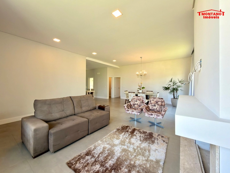 CASA NO CONDOMÍNIO DUBAI: 5ª foto da galeria de imagens do imóvel