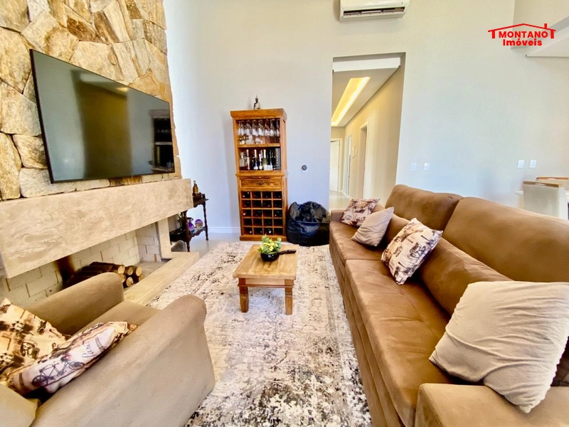 Bem localizada no bairro  Araçá, atrás do restaurante Galo: 30ª foto da galeria de imagens do imóvel