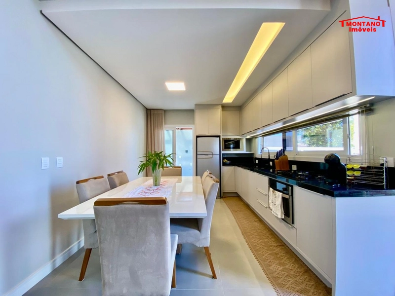 Bem localizada no bairro  Araçá, atrás do restaurante Galo: 37ª foto da galeria de imagens do imóvel