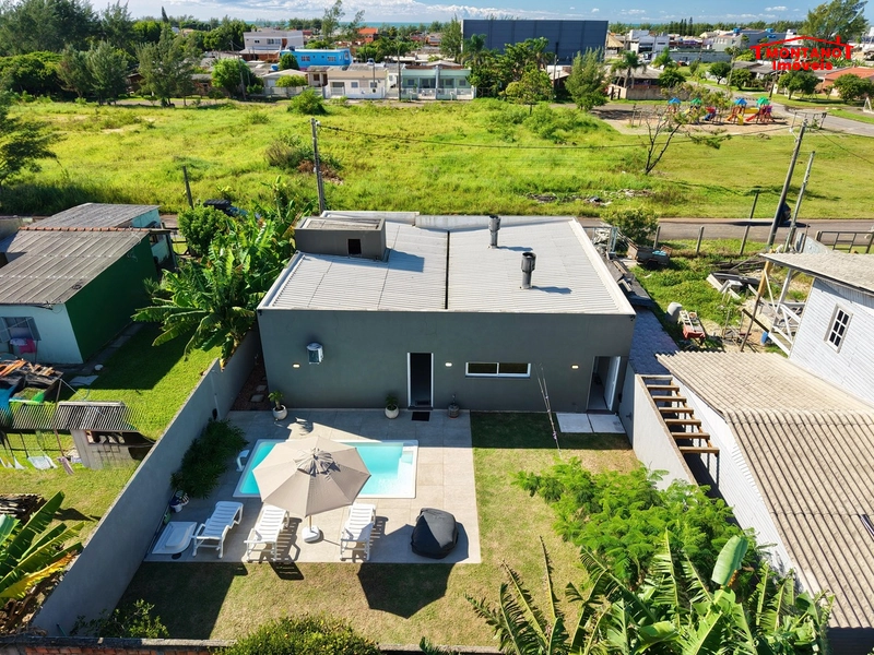 CASA À VENDA EM CAPÃO DA CANOA: 3ª foto da galeria de imagens do imóvel