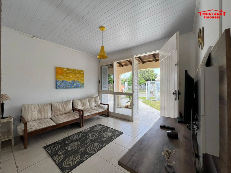 CASA A DUAS QUADRAS DO MAR: 13ª foto da galeria de imagens do imóvel