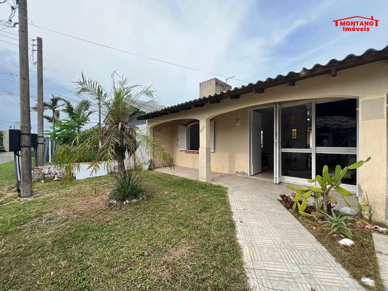 CASA A DUAS QUADRAS DO MAR: 1ª foto da galeria de imagens do imóvel