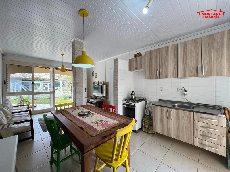 CASA A DUAS QUADRAS DO MAR: 7ª foto da galeria de imagens do imóvel